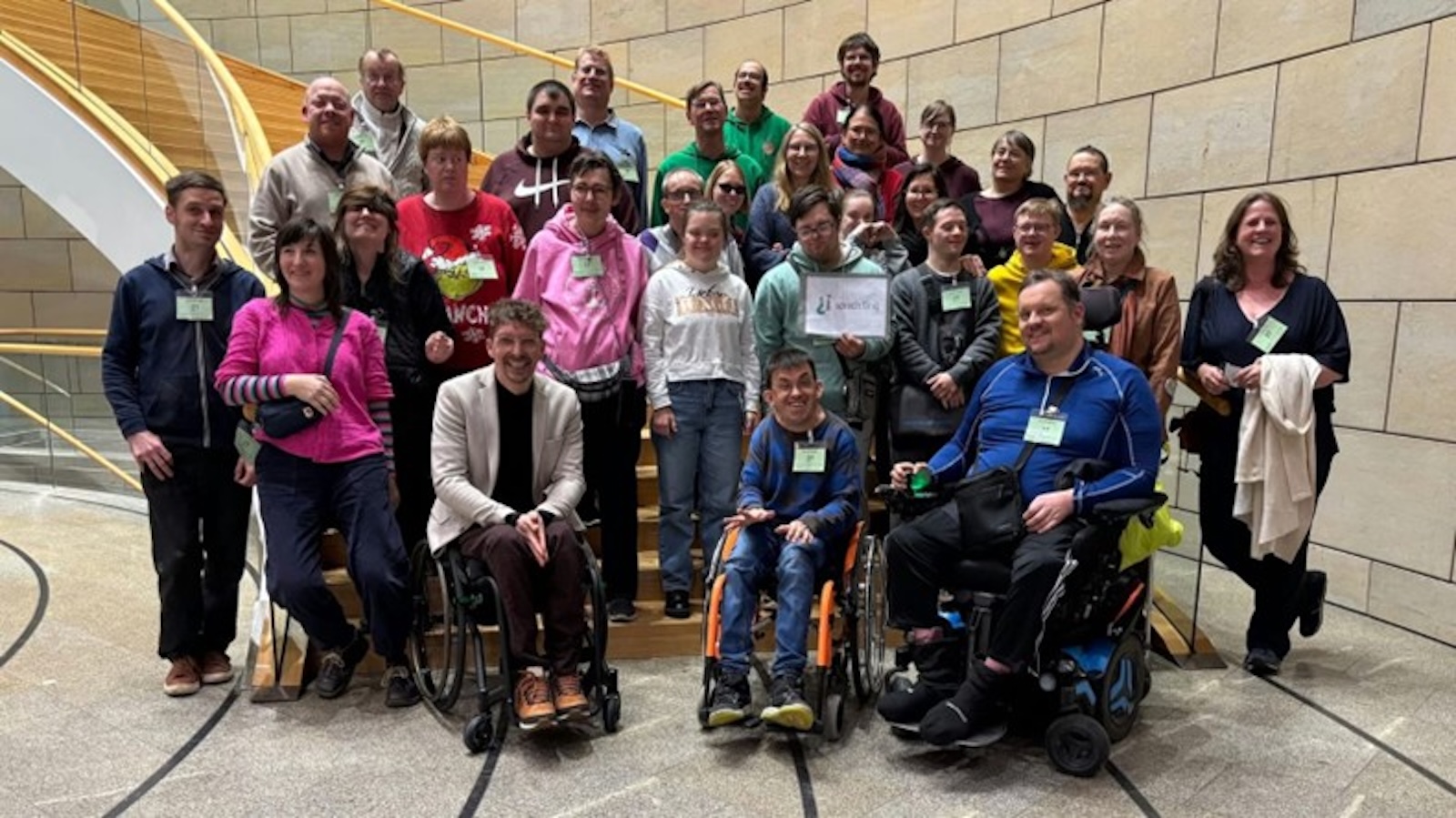 Inklusions-Stammtisch Bad Driburg zu Gast im NRW-Landtag