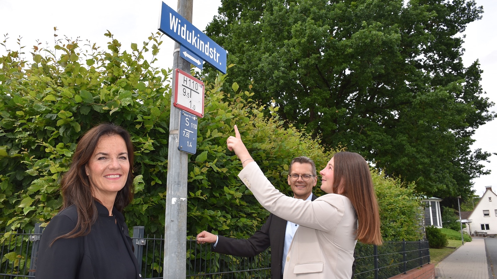 Was trägt Widukinds Namen in Westfalen? Zu gewinnen gibt es Karten für eine Open-Air-Oper am Weserufer